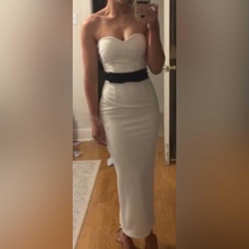 Elegant White Strapless Midi Dress